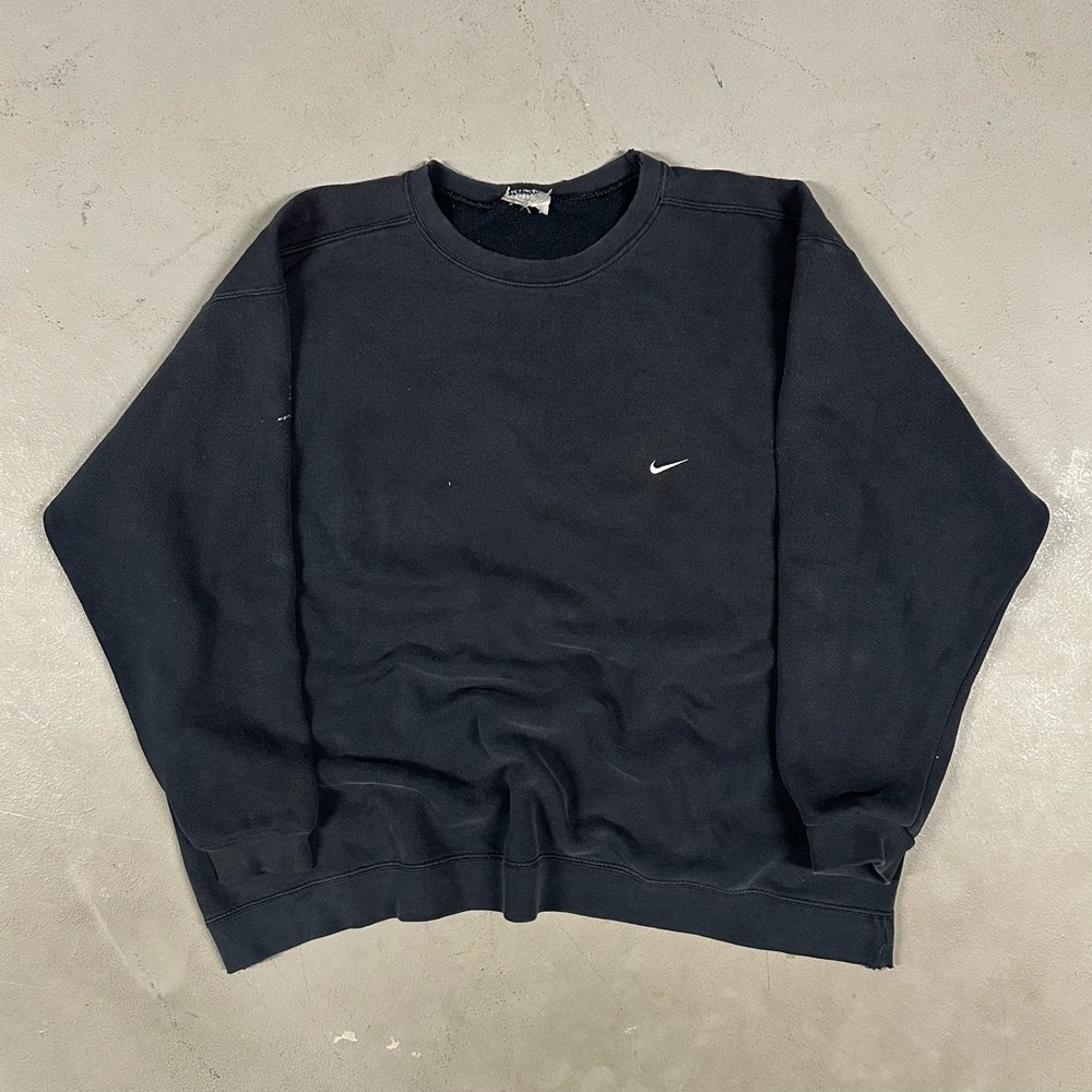 Vintage 90s Nike Swoosh Sportswear Retro Causal Essential Crewneck Sweatshirt